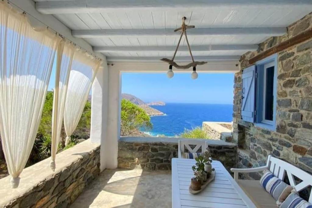 C & C _ Cycladic House With Endless Sea View Villa Ermoúpoli Eksteriør bilde